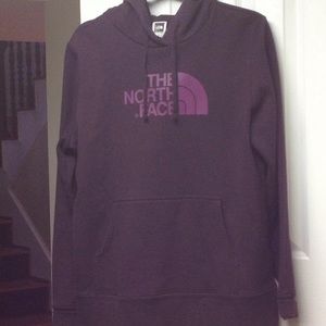 Maroon North Face sweatshirt hoodie